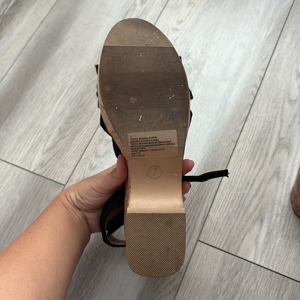 Universal Thread Women's Cork Wedge High Heels Sandals size 7 - Picture 6 of 6